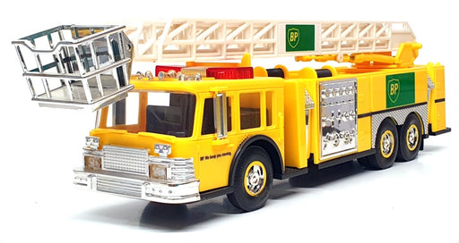 China Brand 1/35 Scale CBFE02 - Battery Operated BP Aerial Tower Fire Truck