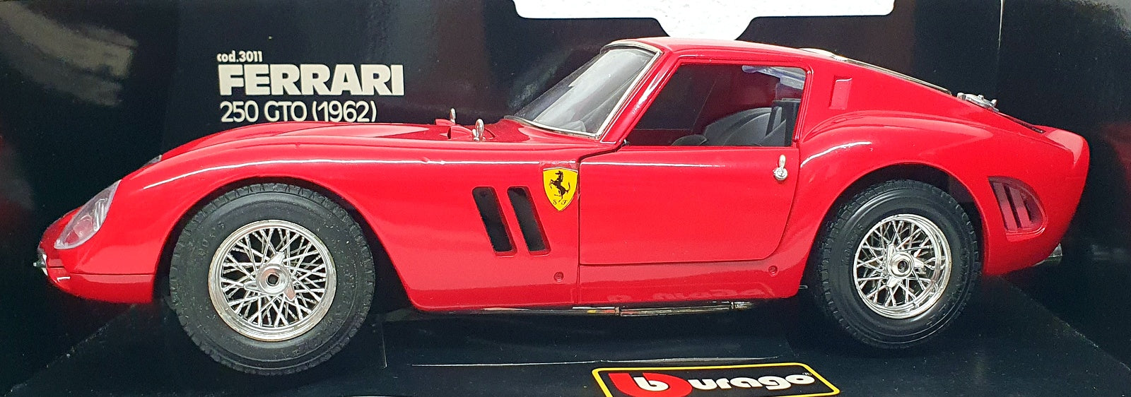 Burago 1/18 Scale Diecast 3011 - 1962 Ferrari 250 GTO - Red