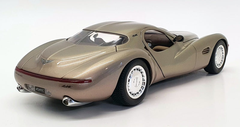 Guiloy 1/18 Scale Diecast 68570 - Chrysler Atlantic - Gold