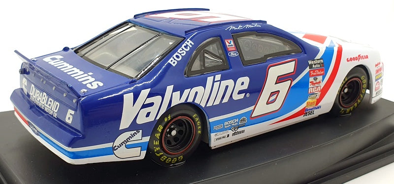 Revell 1/24 Scale 3922 - Ford Thunderbird Valvoline #6 M.Martin NASCAR