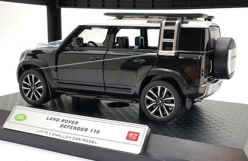 QY Toys 1/24 Scale Diecast Q2002A - Land Rover Defender 110 - Black/White