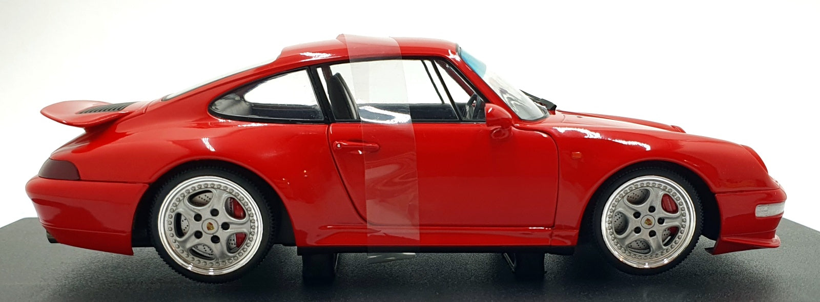 Solido  1/18 Scale S1810104 - 1997 Porsche 911 (933) Carrera RS - Red