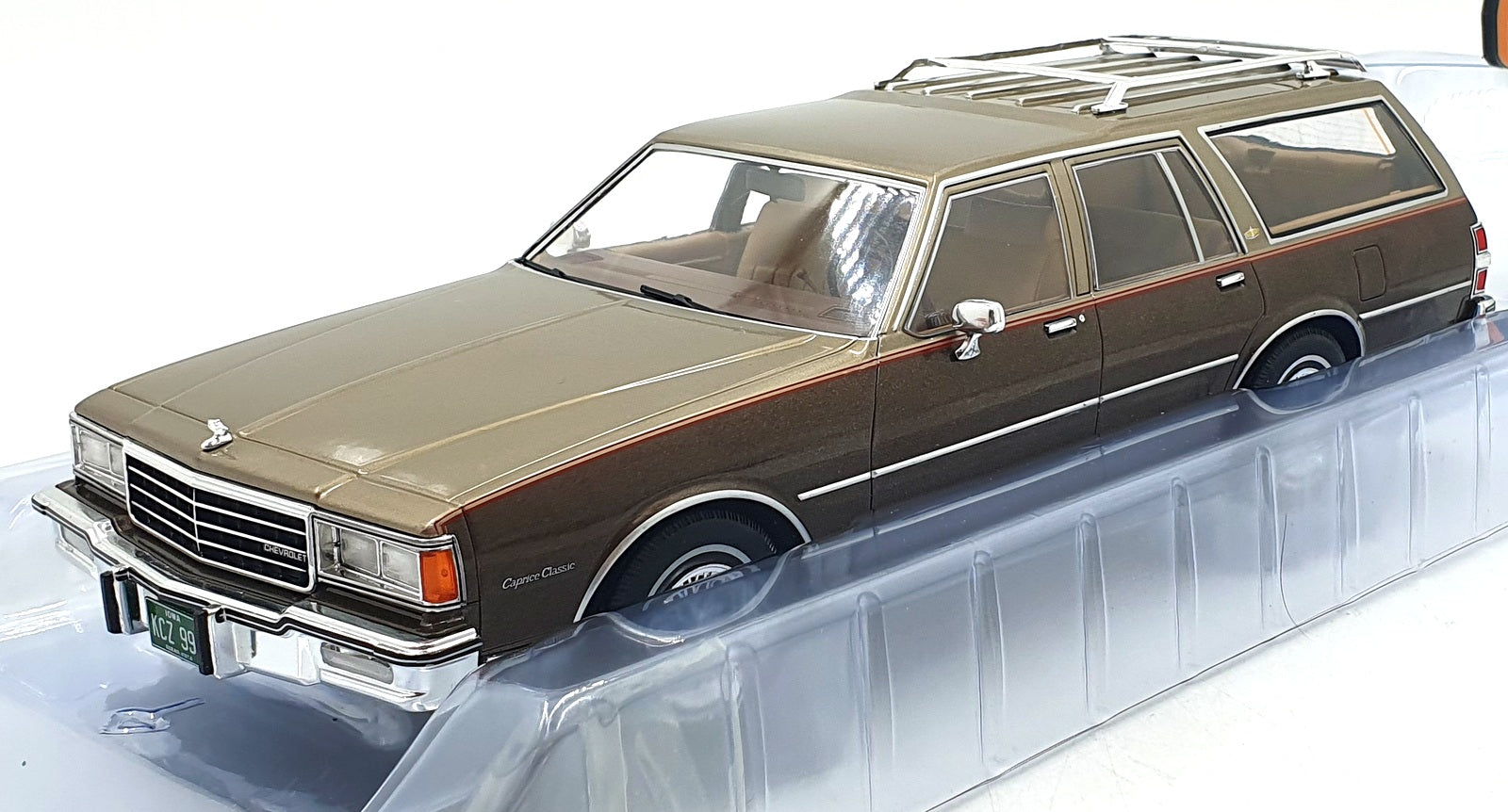MCG 1/18 Scale Diecast MCG18476 - 1985 Chevrolet Caprice Estate Wagon - Brown