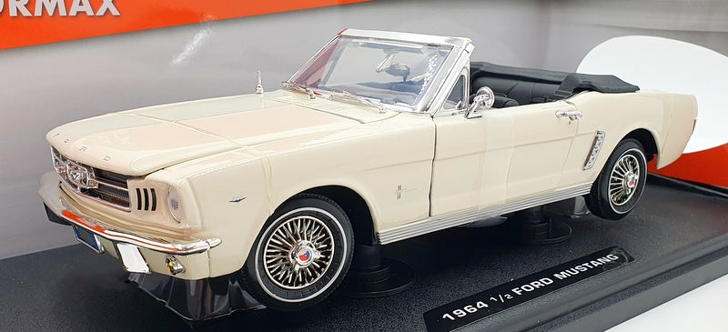 Motor Max 1/18 Scale 73145 - 1964 1/2 Ford Mustang - White