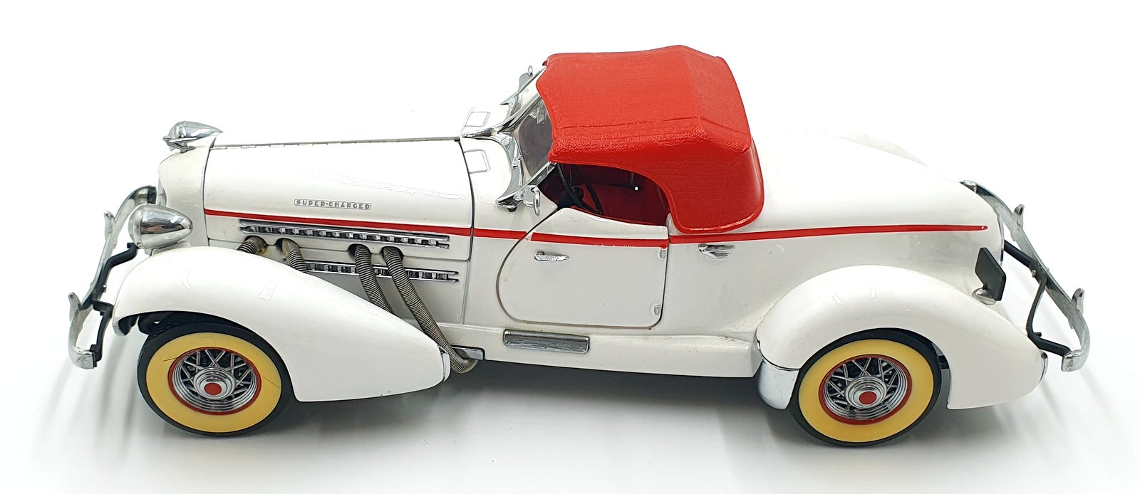 Franklin Mint 1/24 Scale B11PT92 - 1935 Auburn 851 Boattail Speedster - White