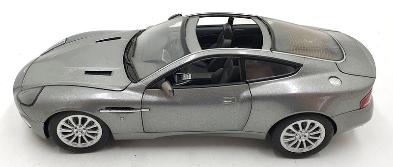 Beanstalk 1/18 Scale Diecast 14525F - Aston Martin V12 Vanquish - Met Grey