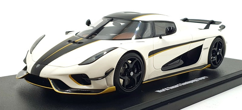 GT Spirit 1/18 Scale Resin GT913 - 2023 Koenigsegg Regera World Record - White