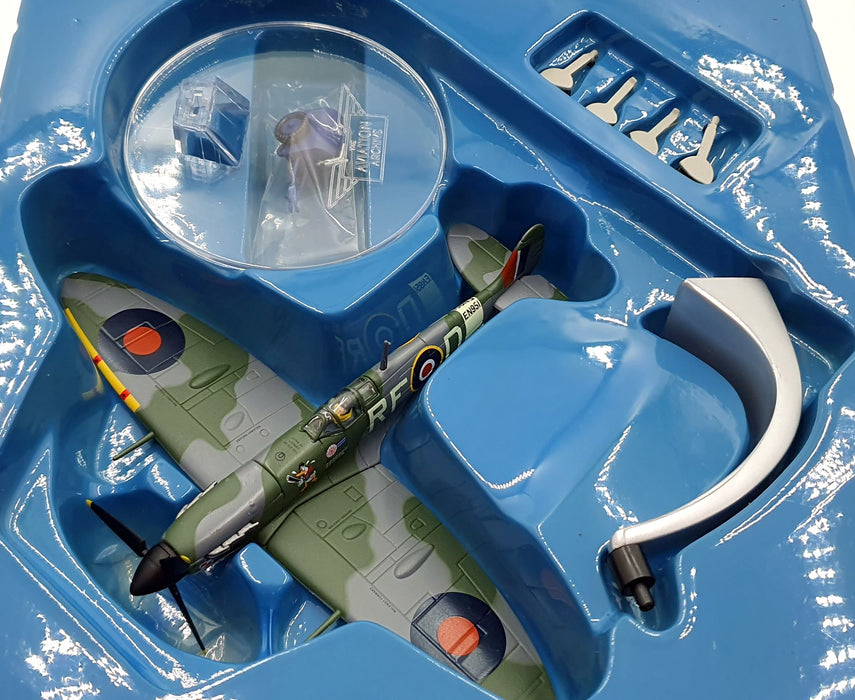 Corgi 1/72 Scale AA31903 - Supermarine Spitfire MkV EN951/RF-D Sq. Ldr. Zumbach