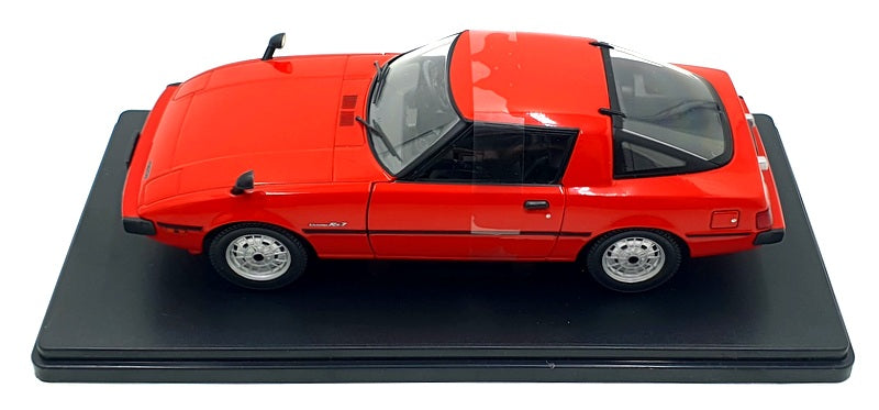 Whitebox 1/24 Scale WB124214-O - Mazda RX-7 - Red