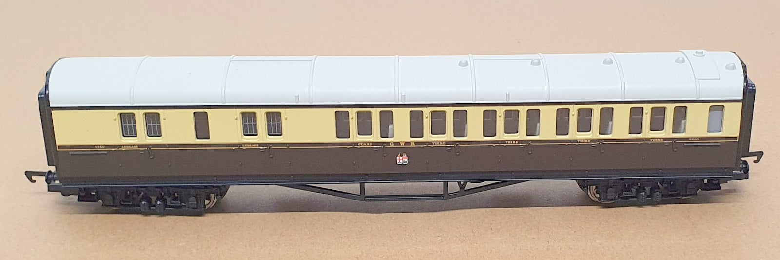 Hornby OO Gauge (1/76) R 4066B - GWR Brake Coach 4940