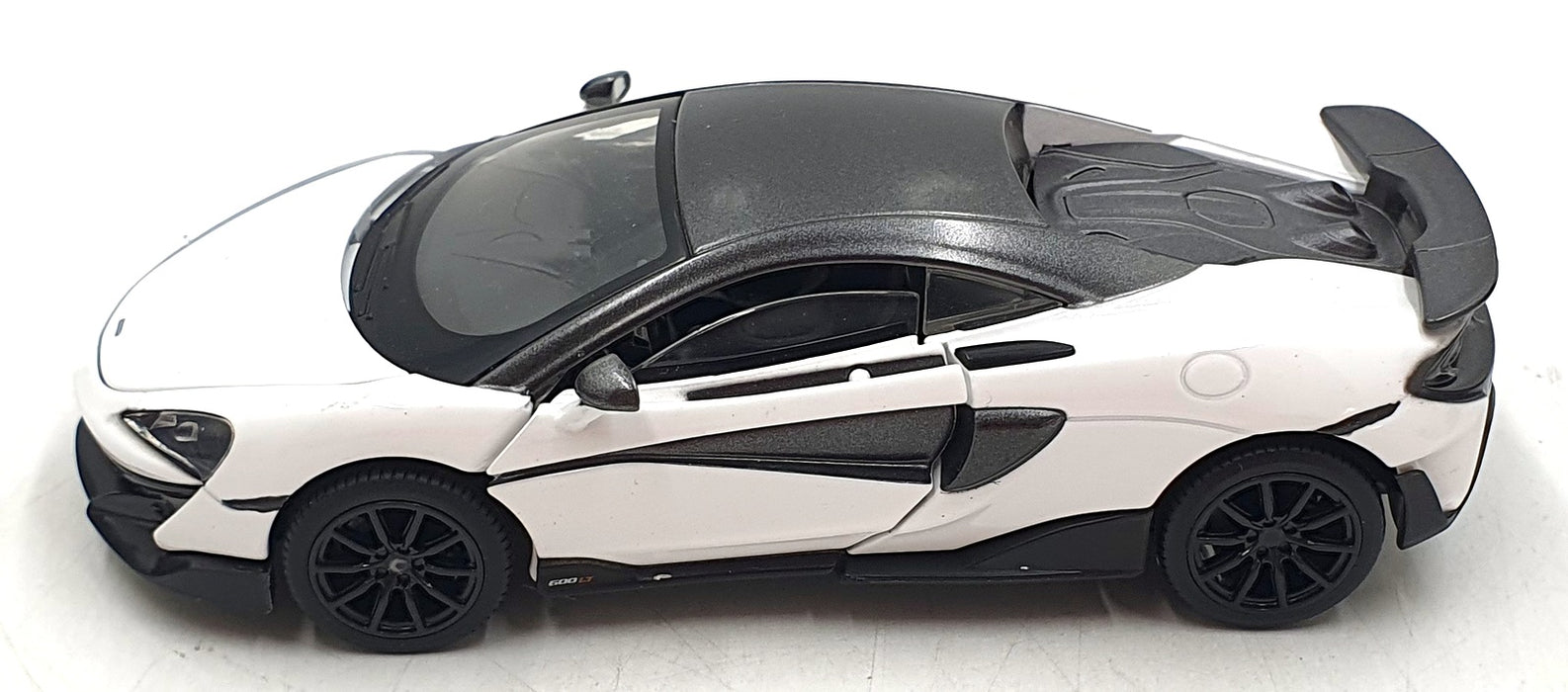 Tayumo 1/32 Pull Back & Go 32130017 - McLaren 600LT LHD - White