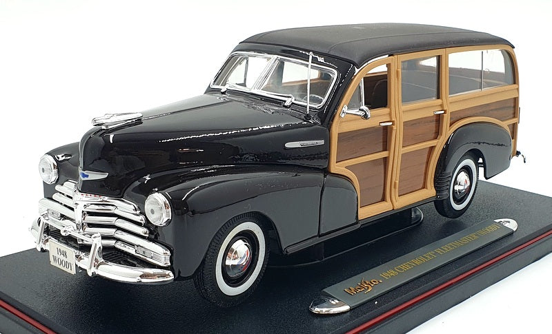 Maisto 1/18 Scale Diecast 36854 - 1948 Chevrolet Fleetmaster (Woody) Burgundy