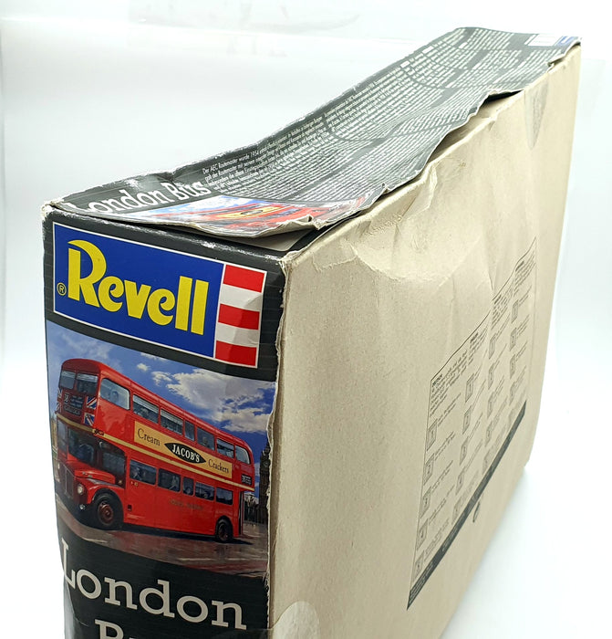 Revell 1/24 Scale Model Bus Plastic Kit 07651 - London Bus Routemaster