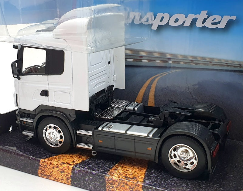 Welly 1/32 Scale Diecast 32625W - Scania R470 - White