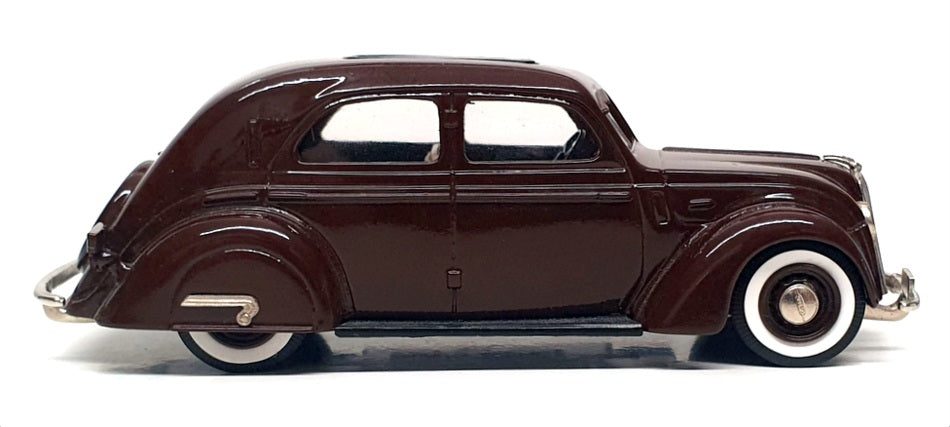 Rob Eddie Models 1/43 Scale No.12 - 1935 Volvo PV36 Carioca - Brown