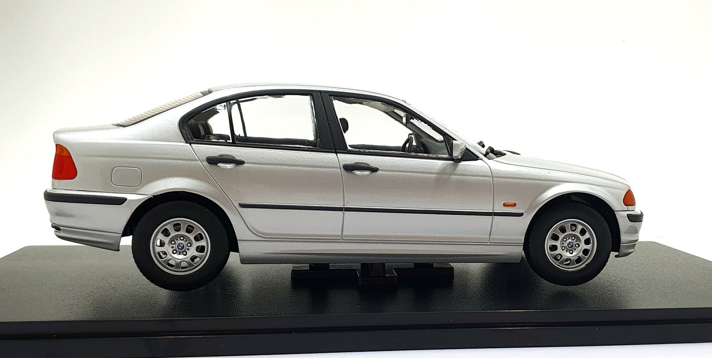 KK Scale 1/18 Scale Diecast KKDC181431 - 1999 BMW 3-Series E46 Limousine Silver