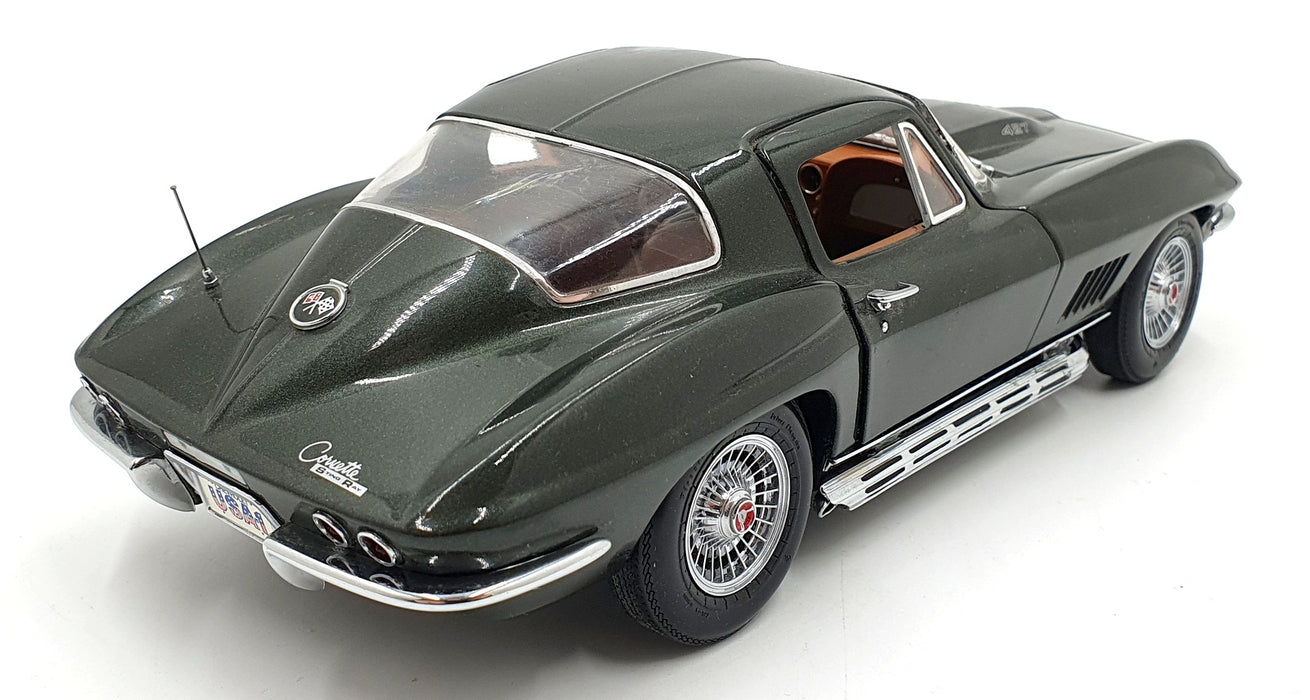 Exoto 1/18 Scale Diecast 12226L - Chevrolet Corvette Stingray - Green