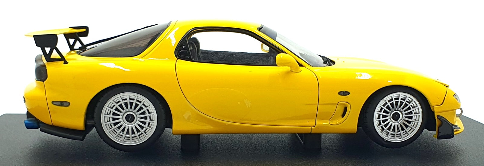 Solido 1/18 Scale Diecast S1810603 - 1994 Mazda RX7 FD RS Yellow Street Fighter