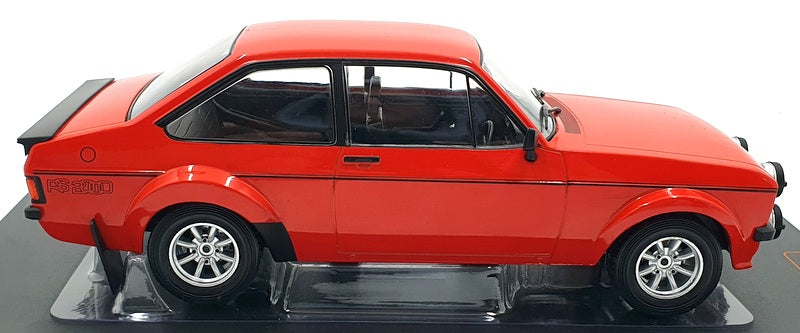 Ixo 1/18 Scale Diecast 18CMC103B - Ford Escort MKII RS 2000 1977 - Red
