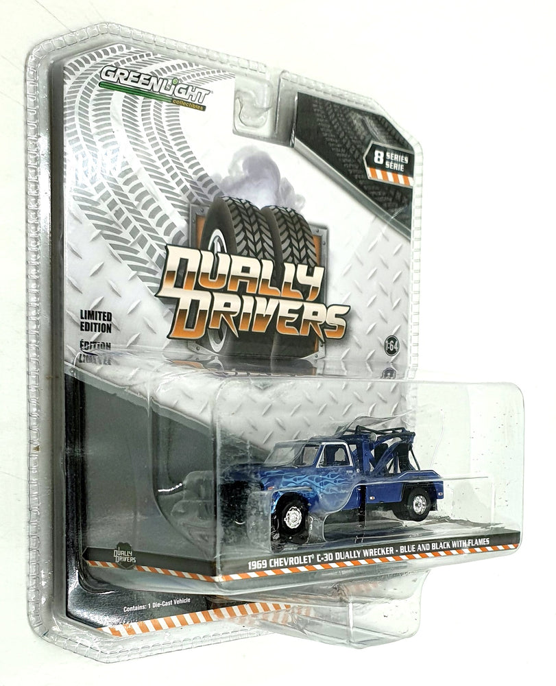 Greenlight 1/64 Scale 46080-A - 1969 Chevrolet C-30 Dually Wrecker