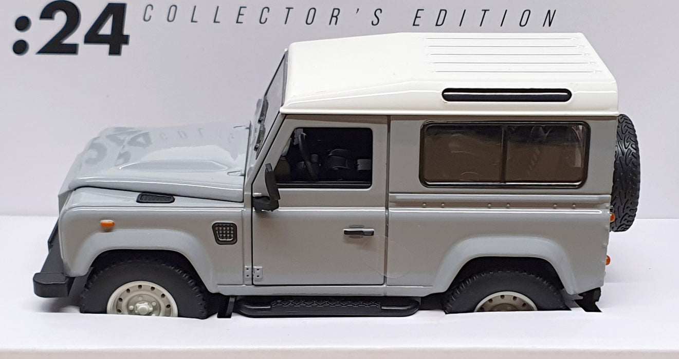 CMJ Diecast 1/24 Scale DC124DEG - Land Rover Defender - Grey
