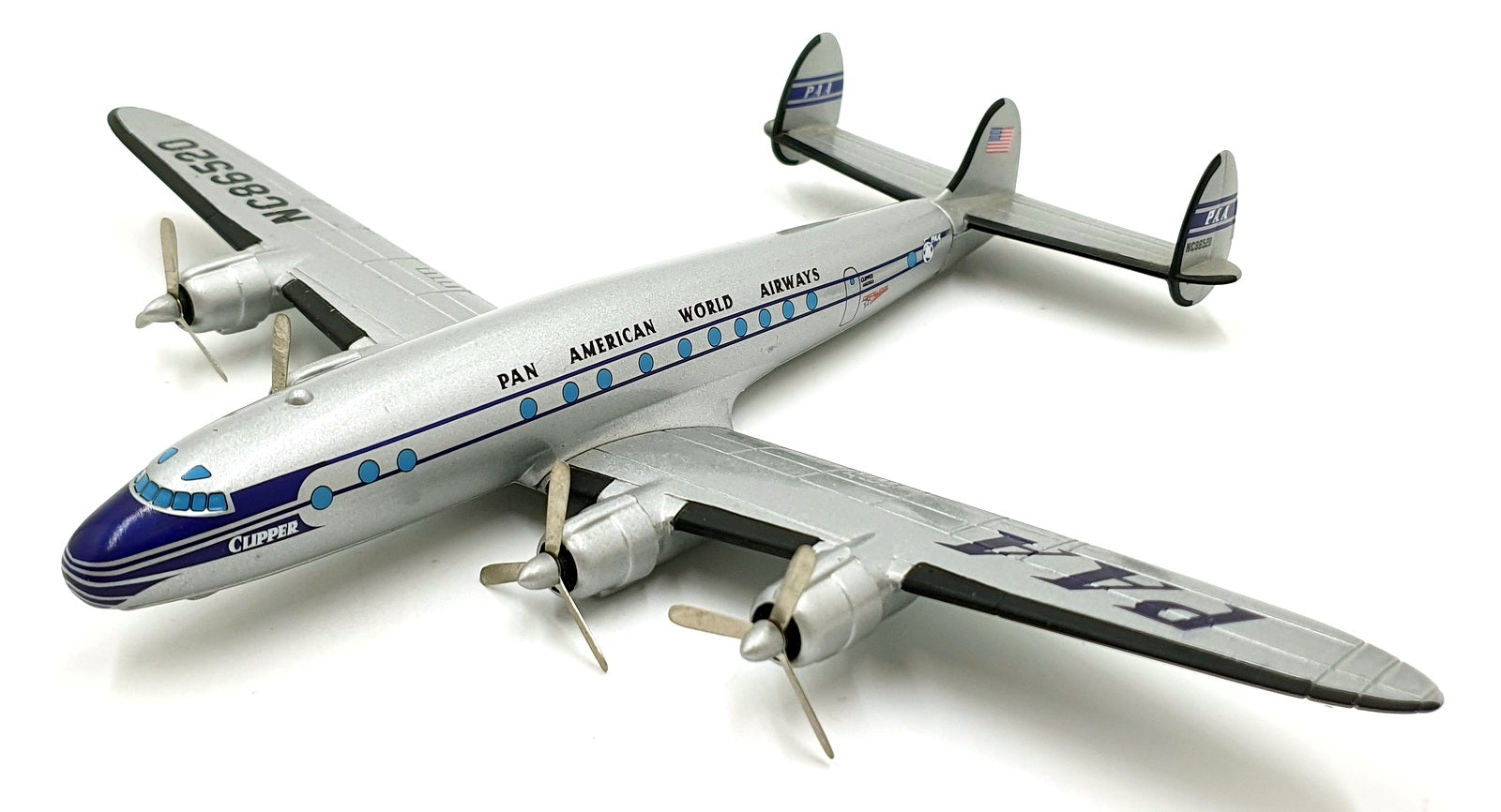 Corgi 1/144 Scale 47508 - Lockheed Constellation Pan Am