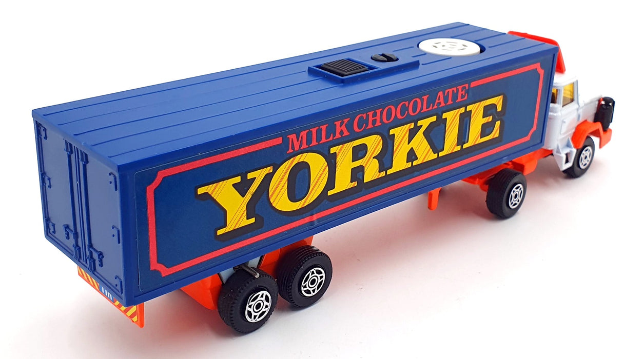 Corgi Electronic 22cm Long Diecast 1002 - BL Road Train & Trailers With Playmat