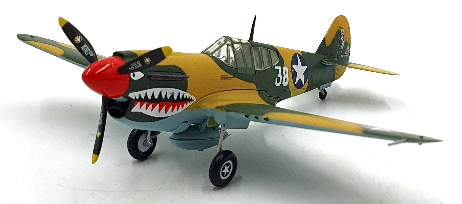 Easy Model 1/72 Scale 37274 P-40E Tomahawk 16FS 23FG 1942 WWII Aircraft