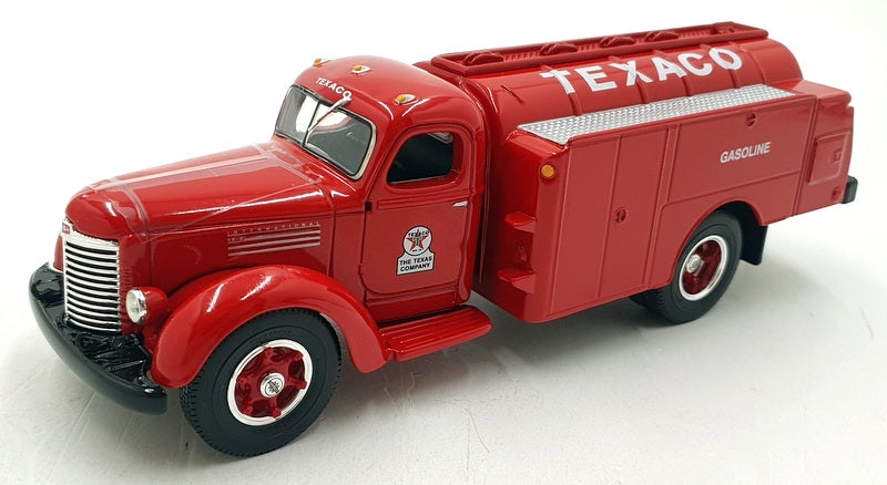 First Gear 1/34 Scale 19-2424 - 1949 International KB-8 - Texaco Texamatic