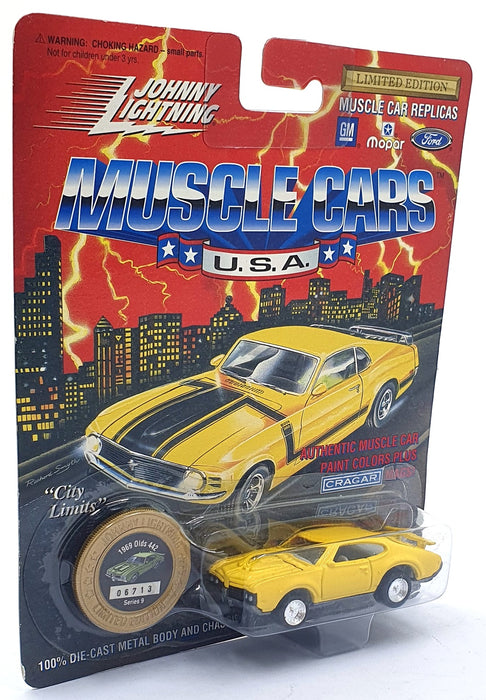 Johnny Lightning 1/64 Scale 200-190 - Muscle Cars 1969 Oldsmobile 442 - Yellow