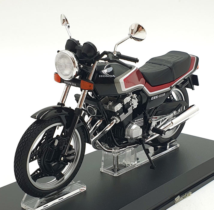 Aoshima 1/12 Scale 11199-4200 - Honda CBX400F Motorbike - Red