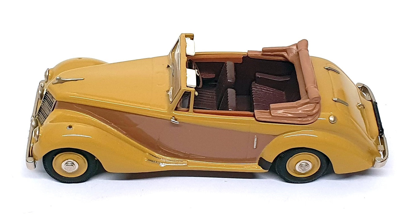 Crossway 1/43 Scale CCC02 Armstrong Siddeley Hurricane - Apricot Beige/Lt. Brown