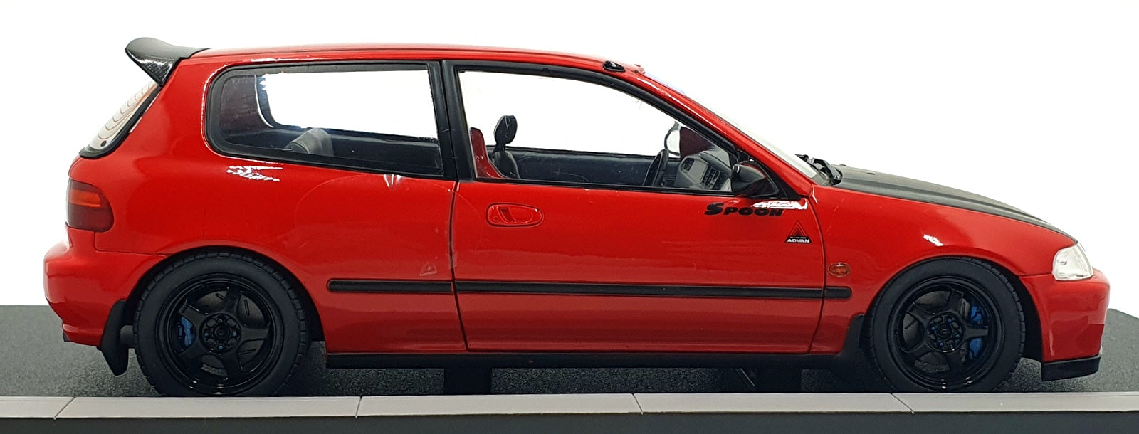 Solido 1/18 Scale S1810403 - 1991 Honda Civic (EG6) Spoon Version - Red