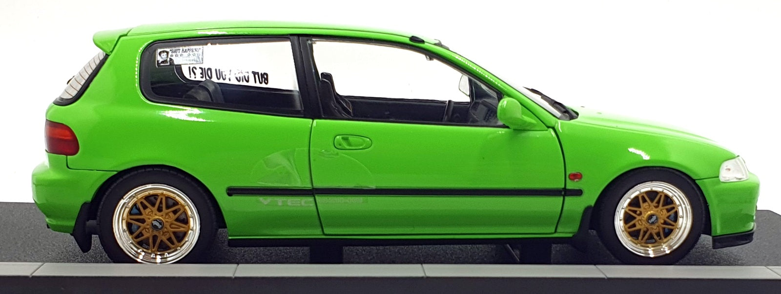 Solido 1/18 Scale S1810408 - 1991 Honda Civic (EG6) - Neon Green