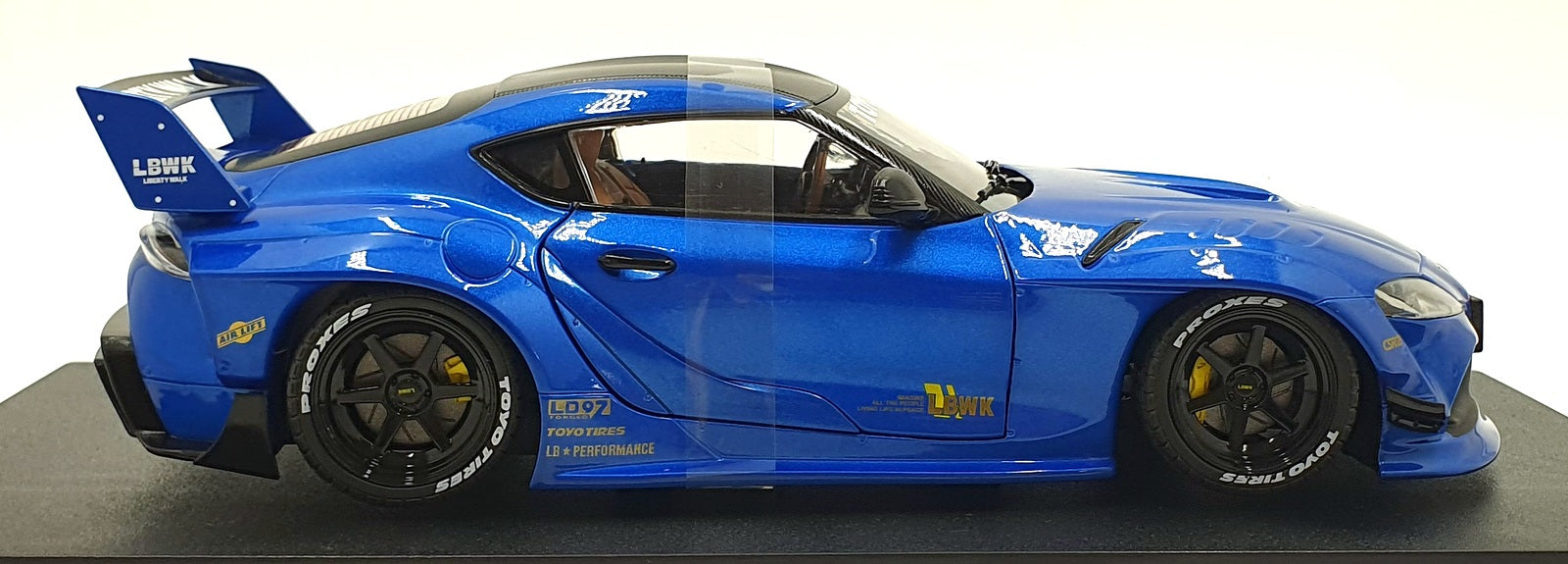 Solido 1/18 Scale S1815503 - 2025 ToyotaGR Supra LBW - Met. Blue