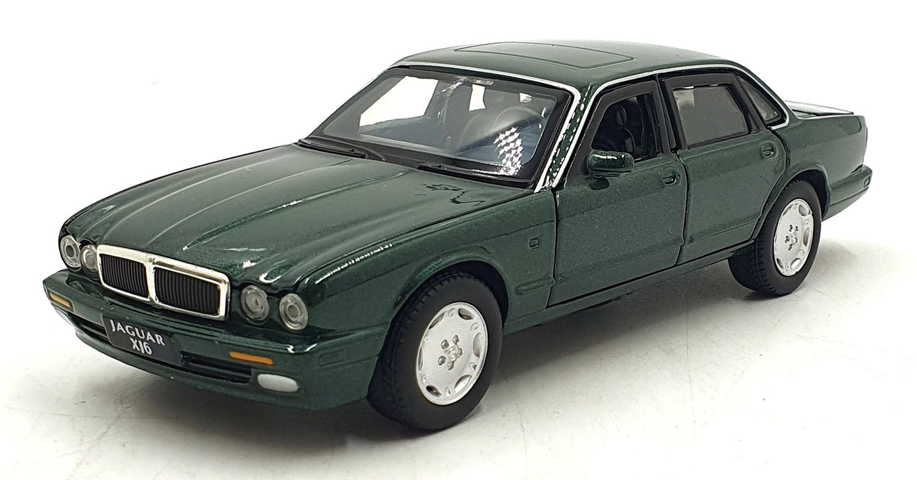 Tayumo 1/32 Pull Back & Go 32115015 - Jaguar XJ6 LHD - Racing Green