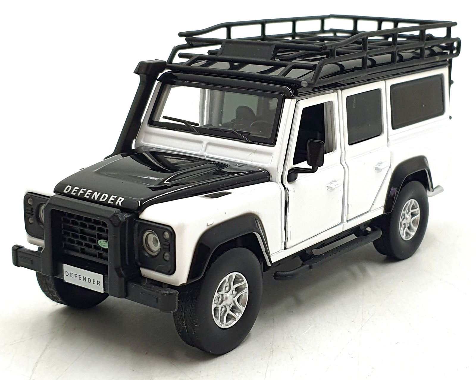 Tayumo 1/32 Pull Back & Go 32105011 - Land Rover Defender 110 LHD - Fuji White