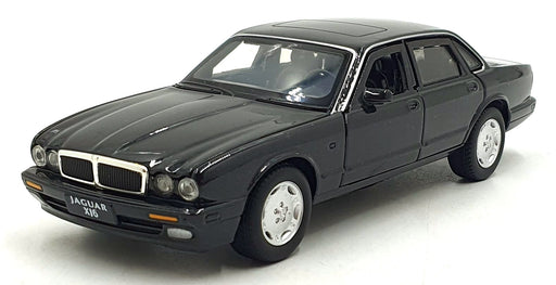 Tayumo 1/32 Pull Back & Go 32110016 - Jaguar XJ6 LHD - Midnight Black