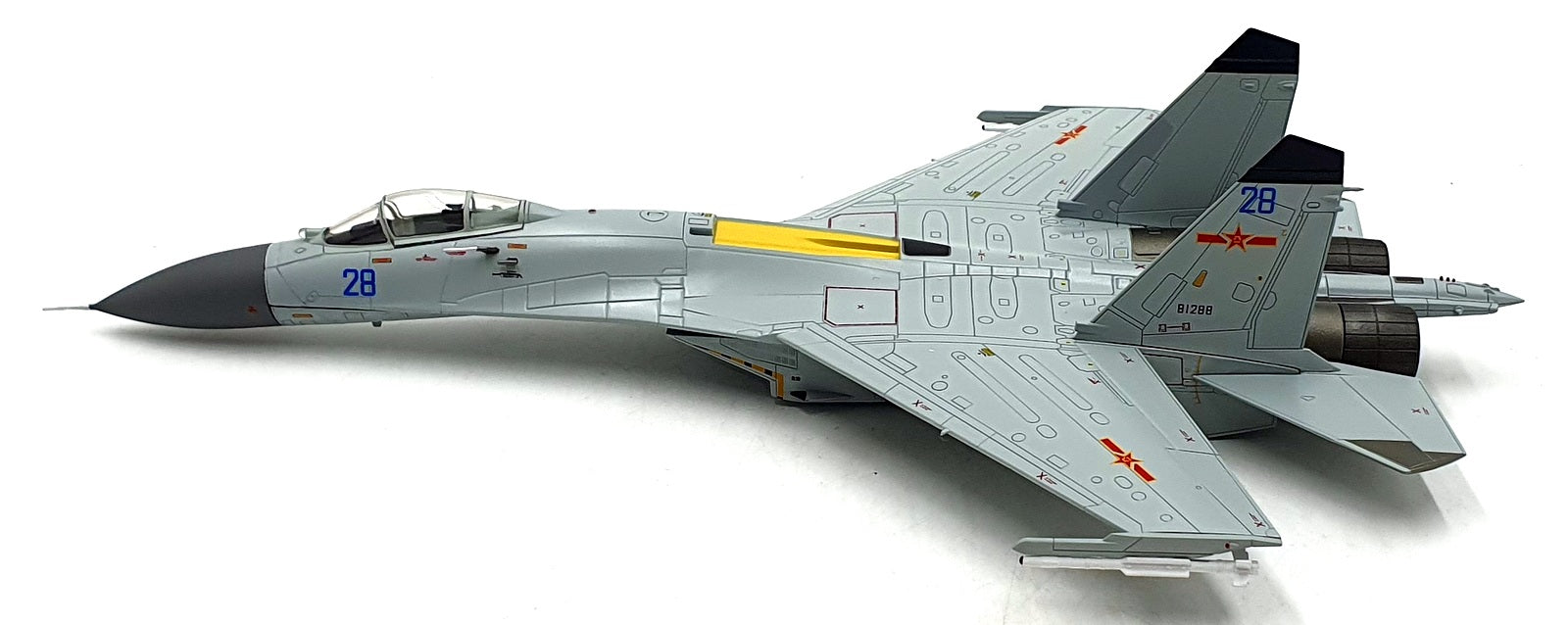 Hobby Master 1/72 Scale HA6024 Sukhoi Su-27 "Flanker" J-11BGH PLANAF w Missiles