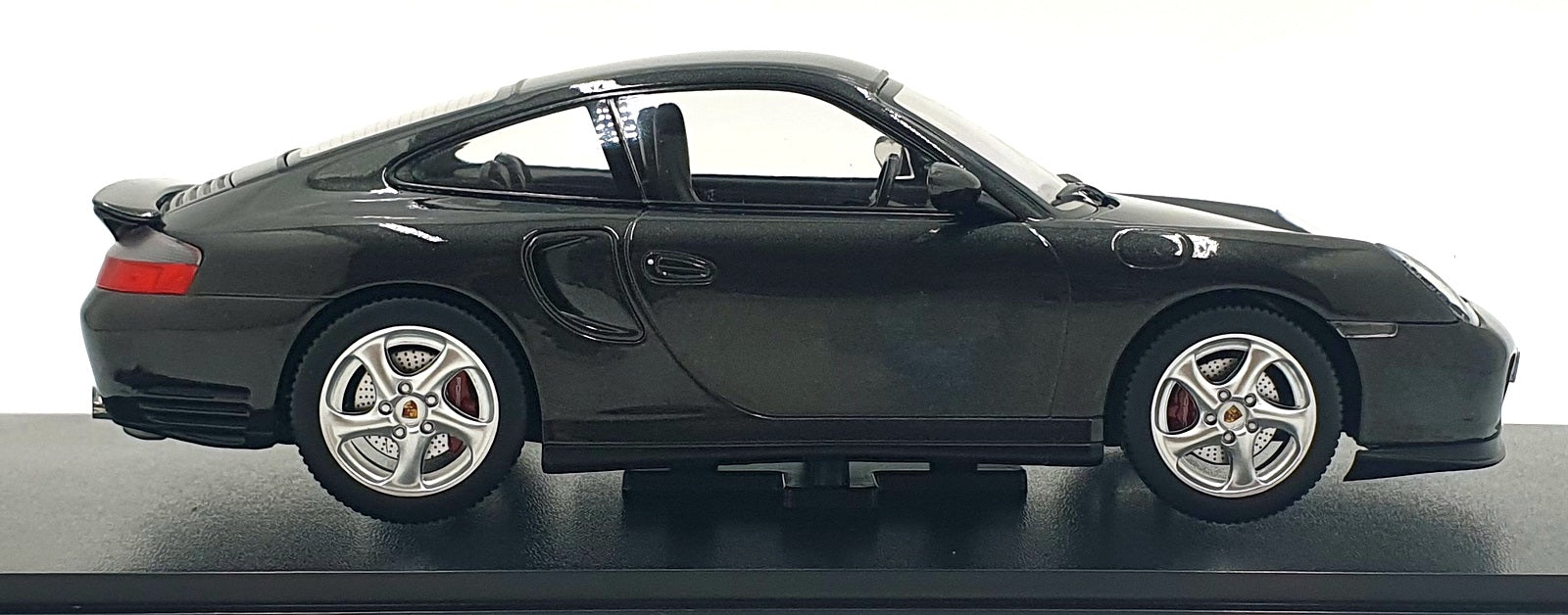 KK Scale 1/18 Scale KKDC181472 - 2000 Porsche 911 (996) Turbo - Black