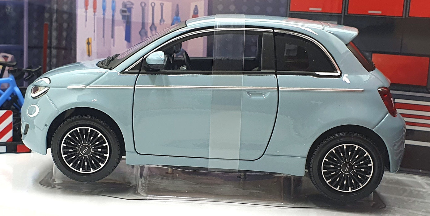 Burago 1/24 Scale Diecast 18-23012 - Eurotrek 2023 Fiat 500e - Pastel Blue