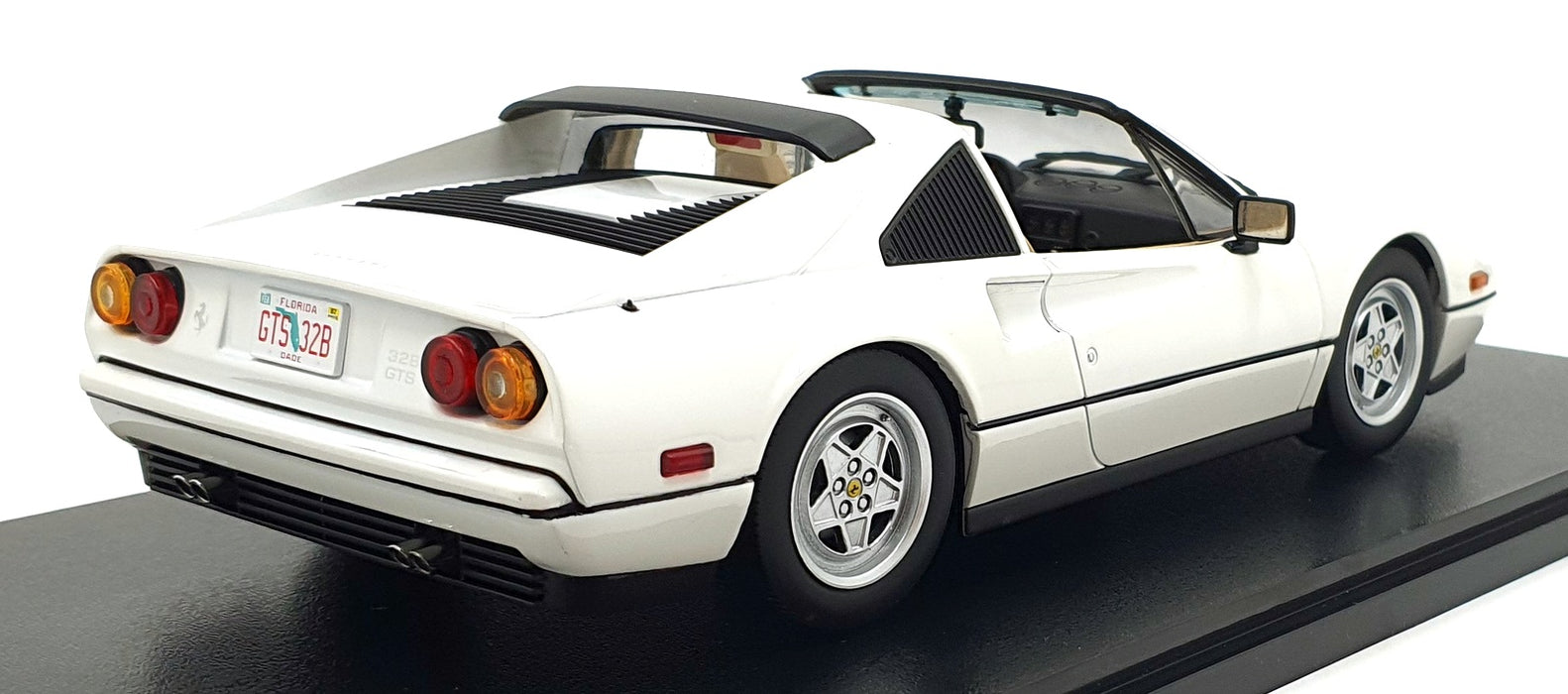 KK Scale 1/18 Scale KKDC181703 - 1985 Ferrari 328 GTS (US-Version) White