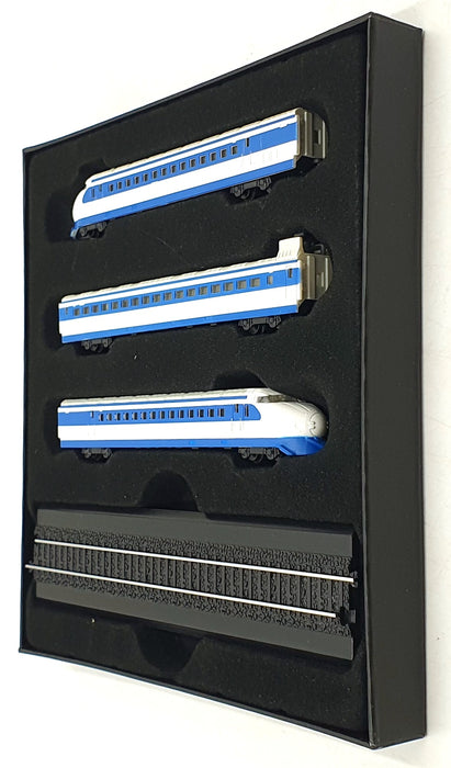 Atlas 1/220 Scale Static Model 7 165 109 - Shinkansen & 2 Coaches