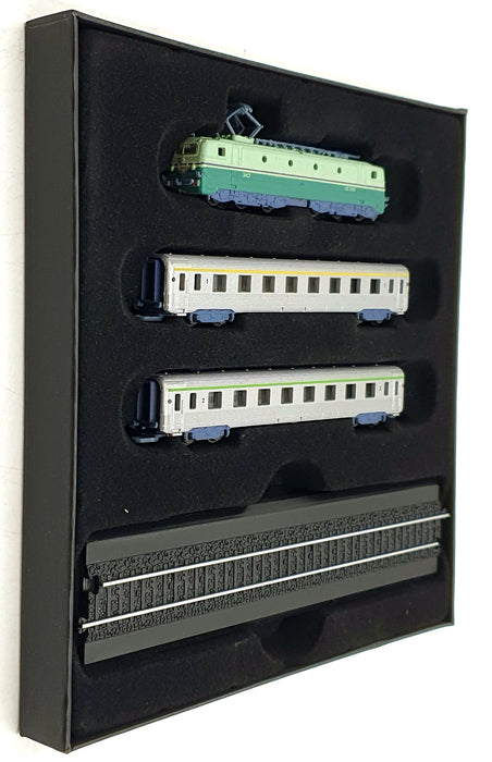 Atlas 1/220 Scale Static Model 7 165 112 - Le Mistral Train & 2 Coaches