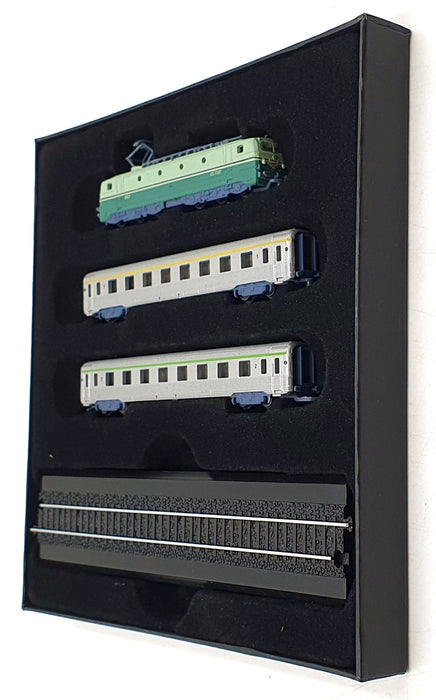 Atlas 1/220 Scale Static Model 7 165 112 - Le Mistral Train & 2 Coaches
