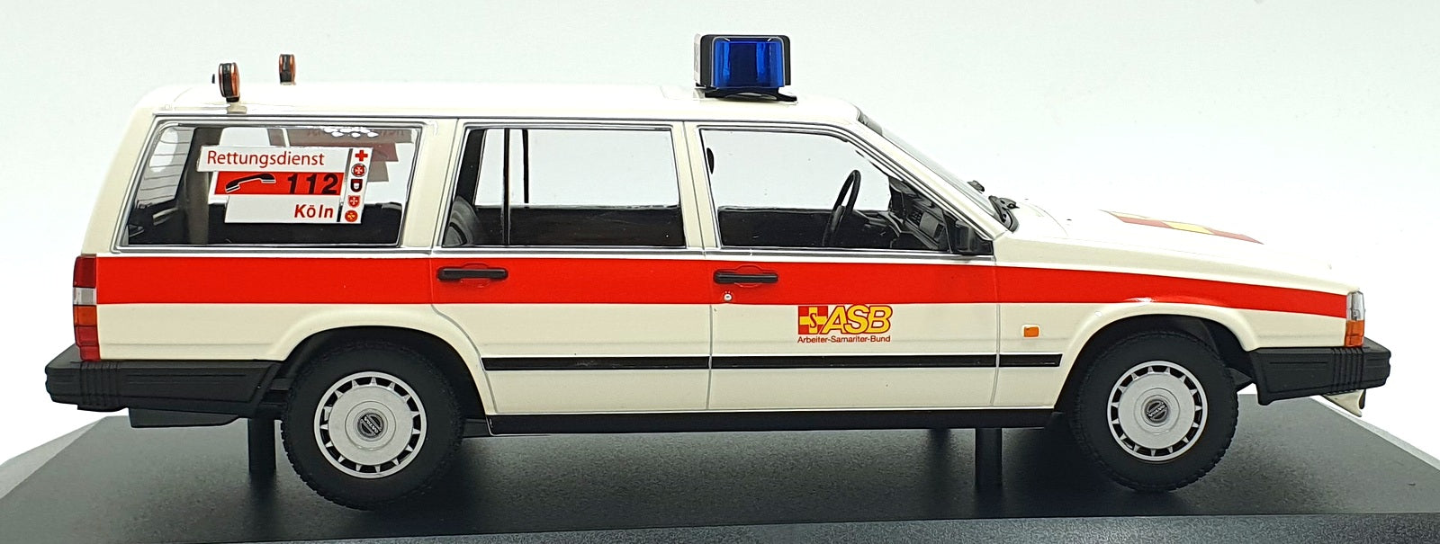 Minichamps 1/18 Scale Diecast 155 171794 1986 Volvo 740 GL Break Koln Samaritans