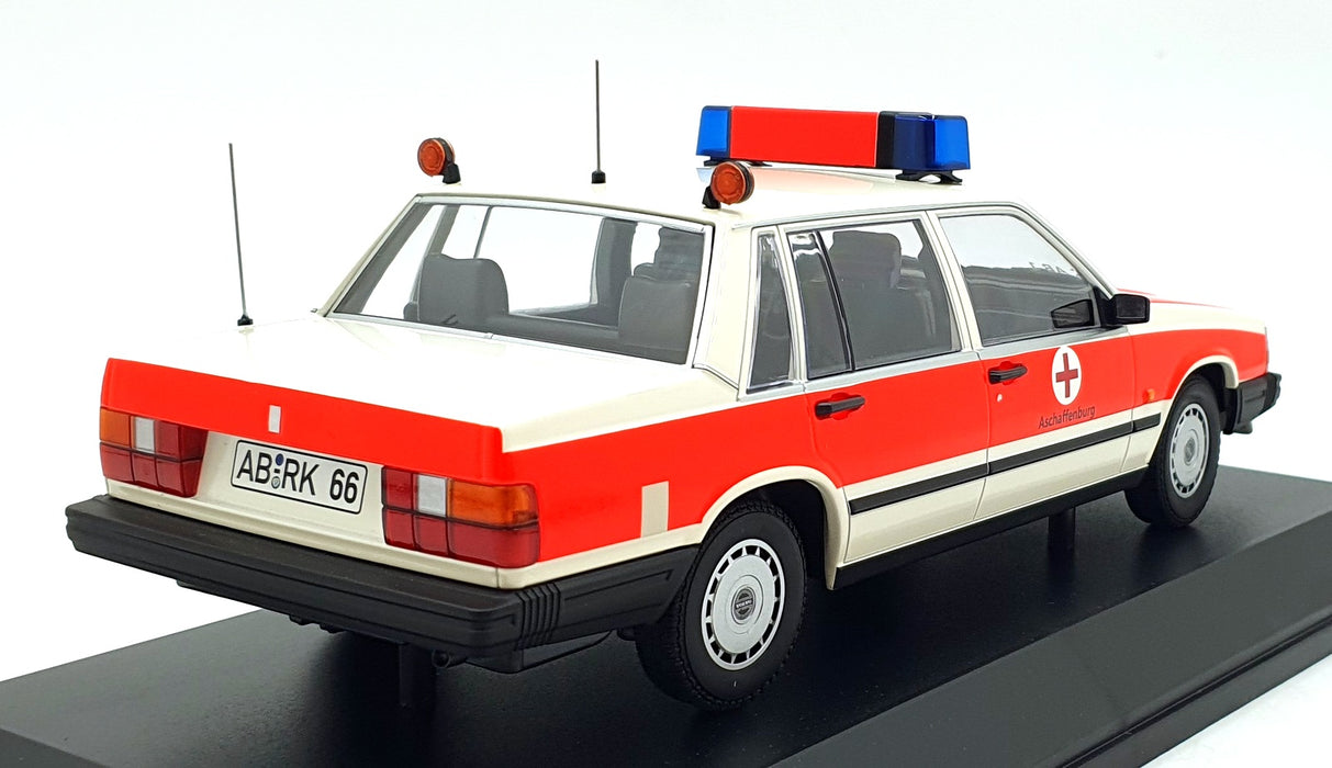 Minichamps 1/18 Scale Diecast 155 171790 - 1986 Volvo 740 GL - German Red Cross