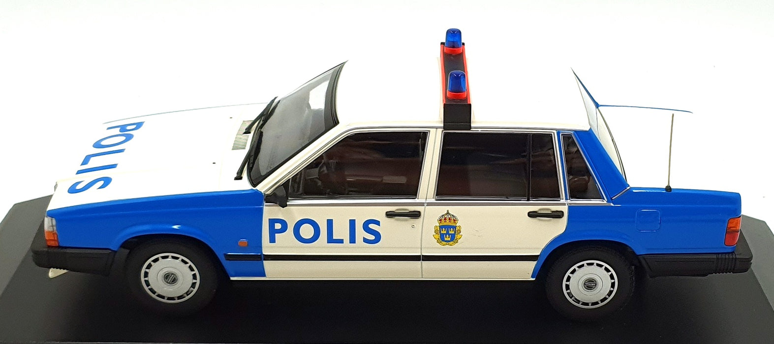 Minichamps 1/18 Scale Diecast 155 171791 - 1986 Volvo 740 GL - Swedish Police