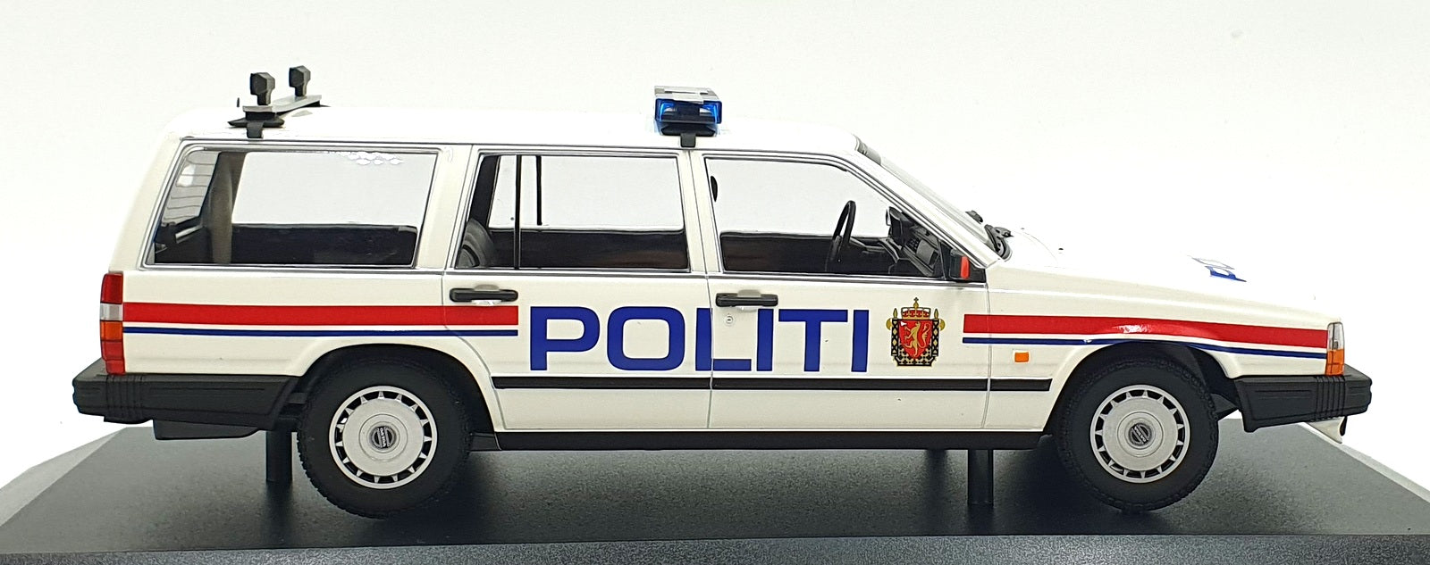 Minichamps 1/18 Scale Diecast 155 171796 - 1986 Volvo 740 GL Break Norway Police
