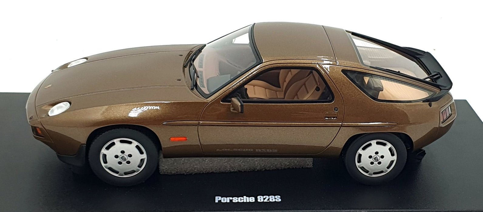 GT Spirit 1/18 Scale Resin GT1005 - Porsche 928S - Metalic Brown